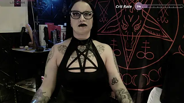 Evil_Queen_666's Live XXX Chat