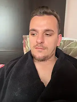 Huge_cock22cm's Webcam Show