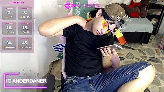 Top_and_bottom Webcam Show