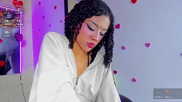צ'אט XXX בשידור חי של dolly_boob