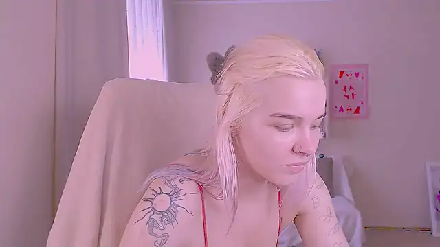 Hot_Blonda's Live XXX Chat