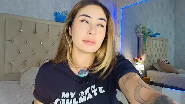 nini_love01's Live XXX Chat