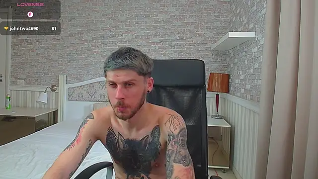 JonahShaw Live XXX Chat