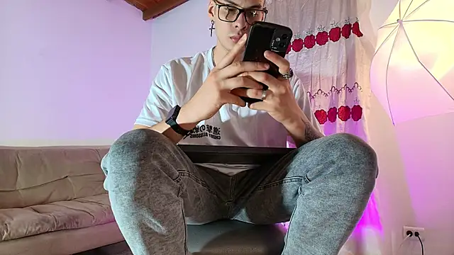 Vlad__night – Naživo XXX chat