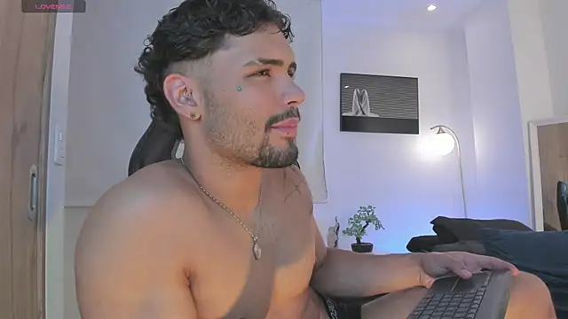 Show modela justin_lenox na web-kameri