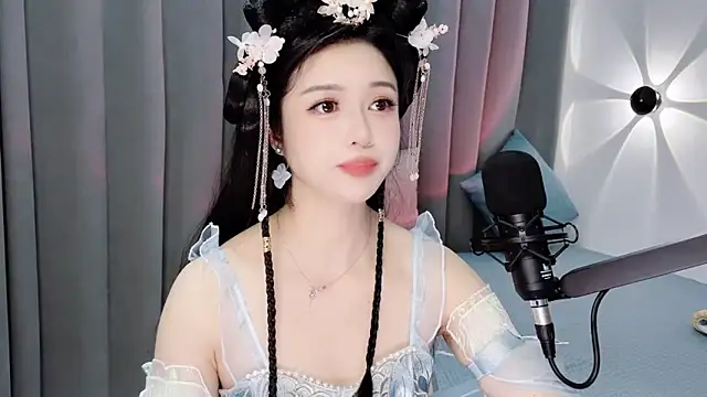 Momo-Wow 网络视讯表演