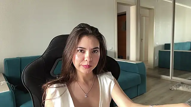 Ellewaay Adlı Modelin Canlı XXX Sohbeti