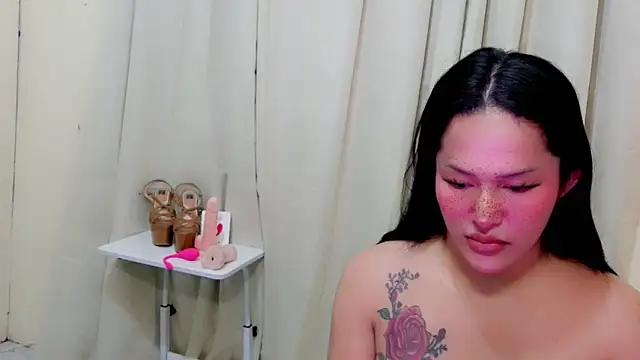 ChloeAsian 网络视讯表演