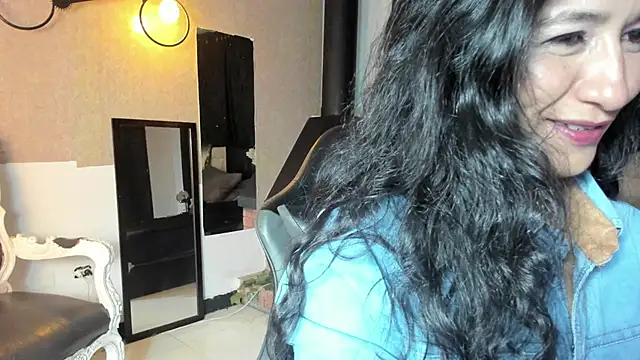 Vicky_Angeel Adlı Modelin Canlı XXX Sohbeti