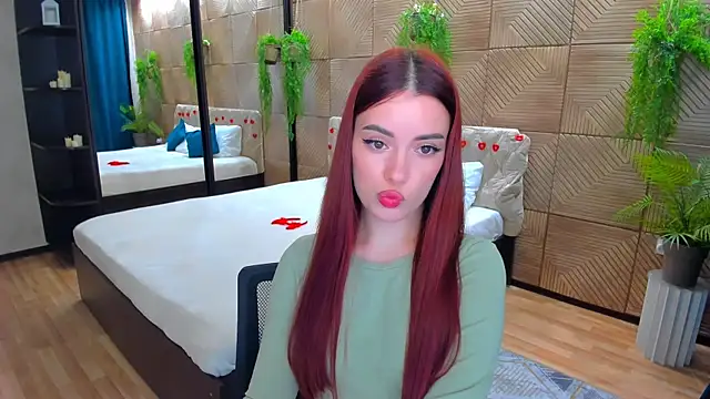 PutOnRepeatn Live XXX chat