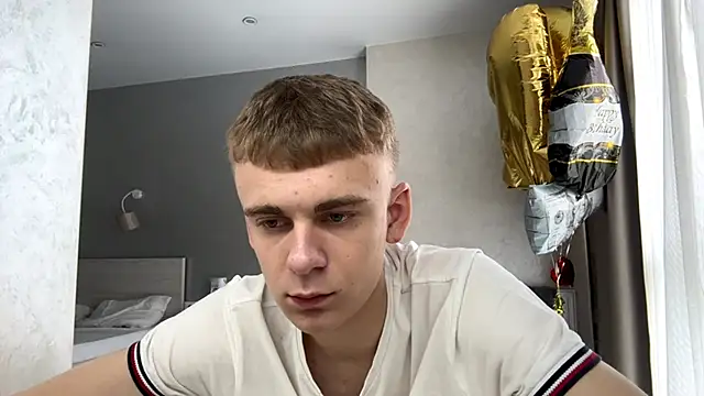 SoloFury Live XXX-chat