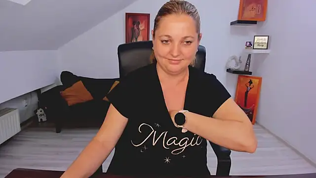 Chat +18 de LollaGirl ao vivo