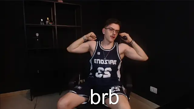 FelixStarkk 网络视讯表演