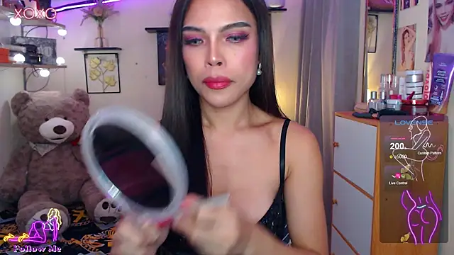 izabella_moore Adlı Modelin Web Kamerası Şovu