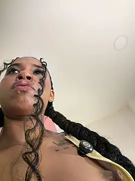 Show de bella__honey na webcam