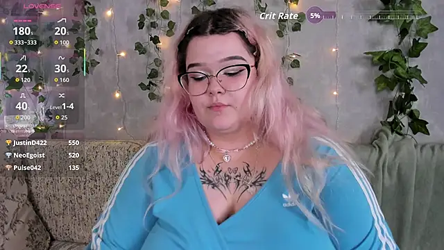_CandyM1lky_'s Live XXX Chat