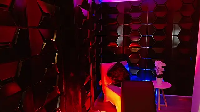 Sauvage_lilith Adlı Modelin Web Kamerası Şovu