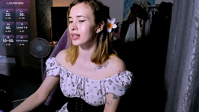 ZoyaMill Chat XXX in diretta