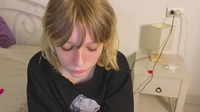 MollySally's Webcam Show