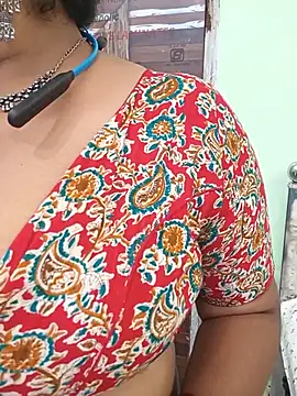 Navya_5のライブXXXチャット