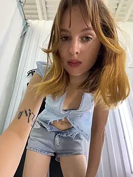 Outdorable: απευθείας συνομιλία ΧΧΧ