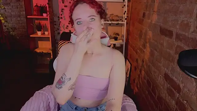 ScarlettSparkss' Webcam Show