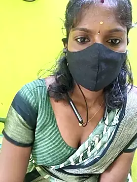 Chat +18 de Honey_rosetamil ao vivo
