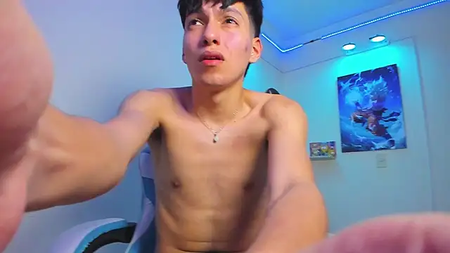 harry_jonshon69: онлайн-секс-чат