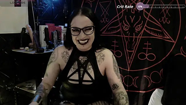 Evil_Queen_666 live XXX chat