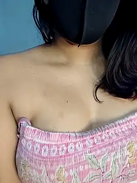 Teluguammai_01 Adlı Modelin Canlı XXX Sohbeti