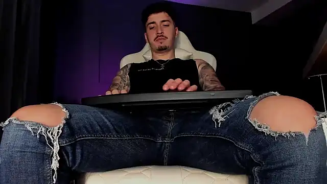 uptomatty Webcam show