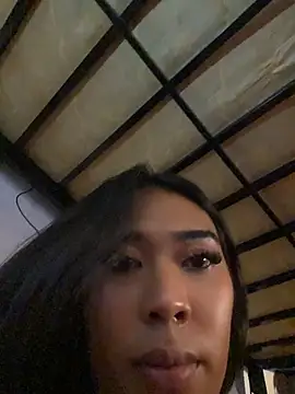 hugecock_tamira Pertunjukan Webcam