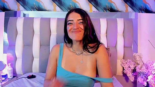 IsaDiiaz Chat XXX live