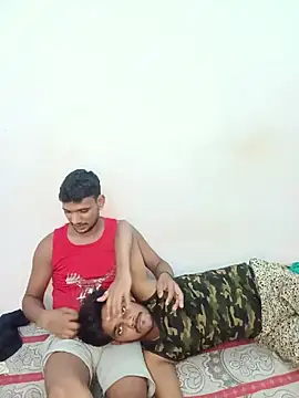 Show modela BiggerDickGuy na web-kameri