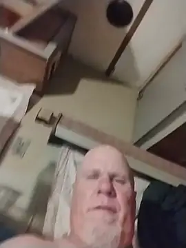 Reddog833 现场XXX聊天