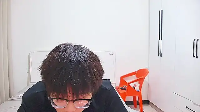 KK-cuteboy 网络视讯表演