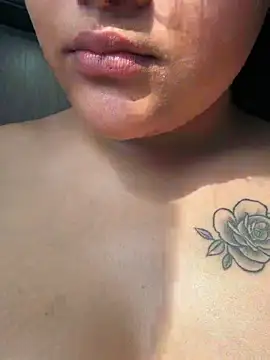 Rosy_BabyDoll: διαδικτυακό σόου στην κάμερα