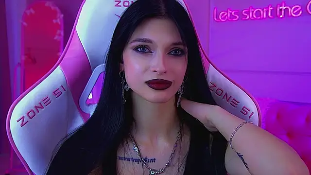 BeverlyMost webcam show