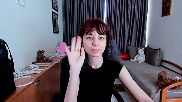 צ'אט XXX בשידור חי של MiniLysii