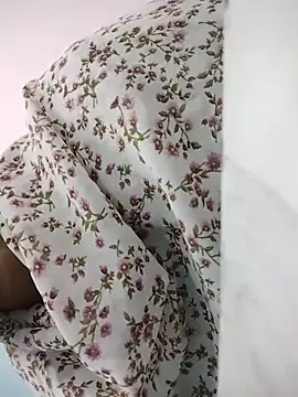 Ruchika__Ruchika__のウェブカメラショー