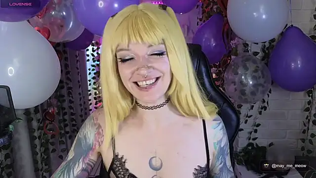Chat XXX ao vivo de Mee-Meow