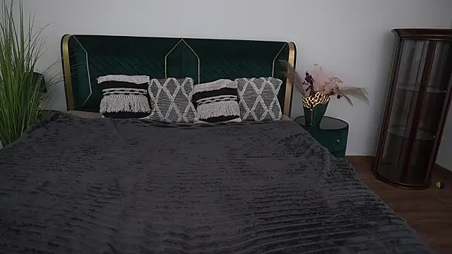 Chat +18 de MagicPeachh_ ao vivo