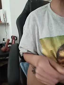 KarolinaReaper's Live XXX Chat