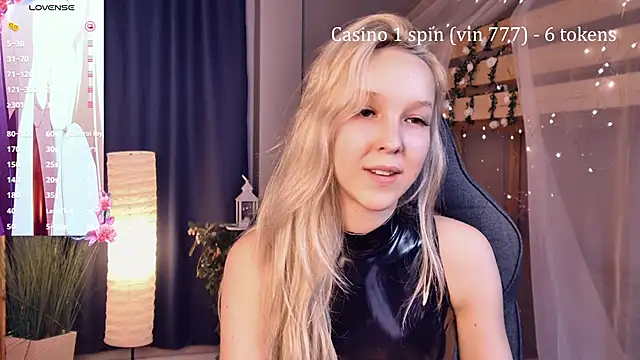 MaoqiBeverly Adlı Modelin Canlı XXX Sohbeti