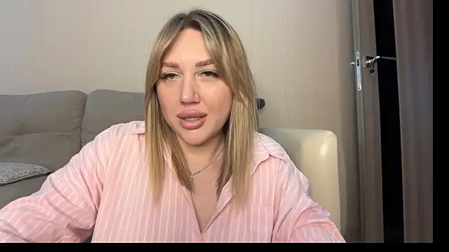 VickyLove047 现场XXX聊天