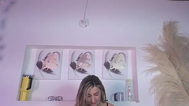 Isabella_lt's Live XXX Chat