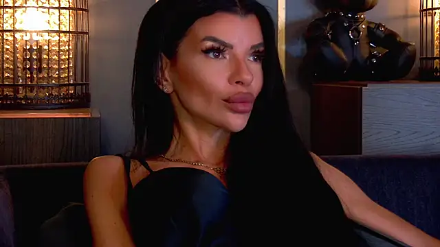 EleniaDevons' Live XXX Chat
