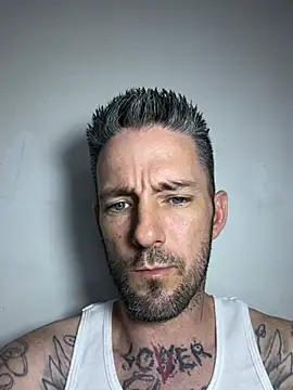 SkylarrGrey Show Webcam