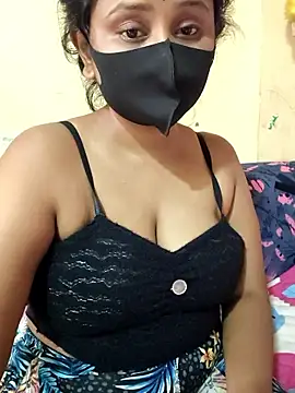 Tridha_2 Chat XXX in diretta