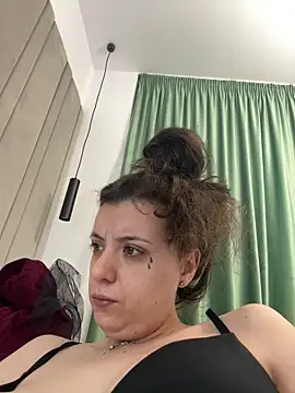 Chat XXX en directo de bunnythetailor